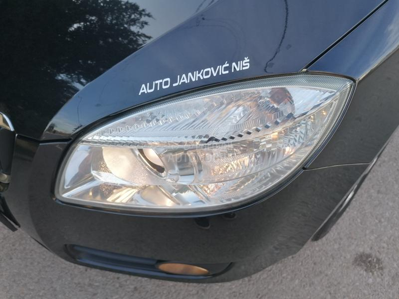 Škoda Roomster 1.4i REFERENCE CH