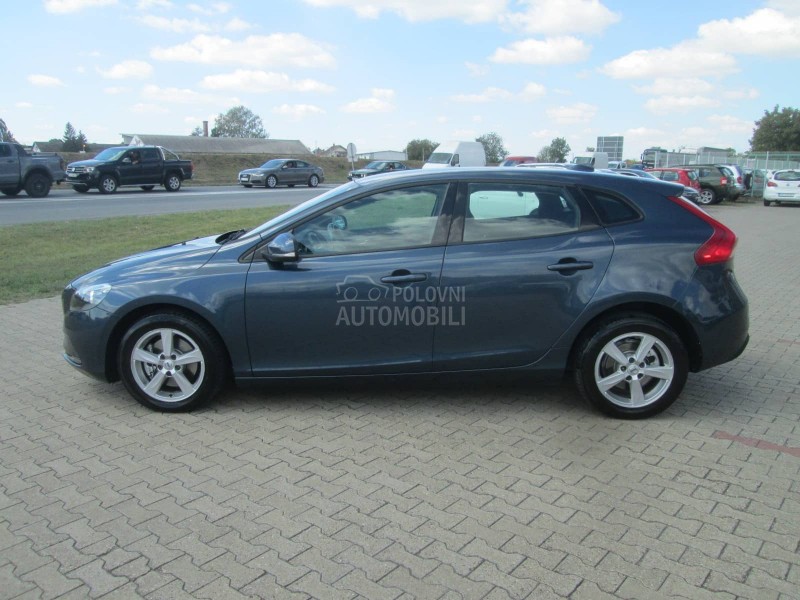 Volvo V40 2.0 b