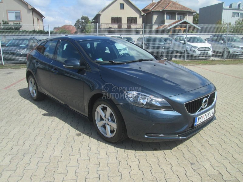 Volvo V40 2.0 b