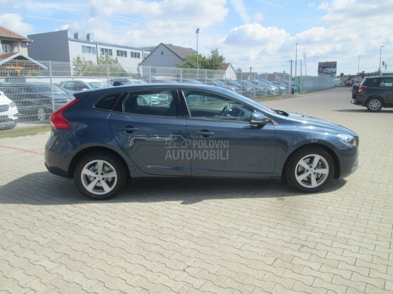 Volvo V40 2.0 b