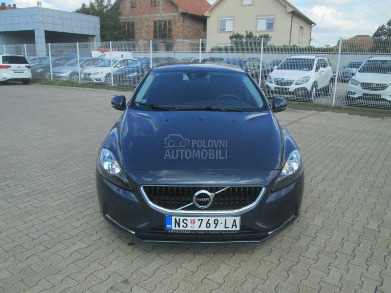 Volvo V40 2.0 b