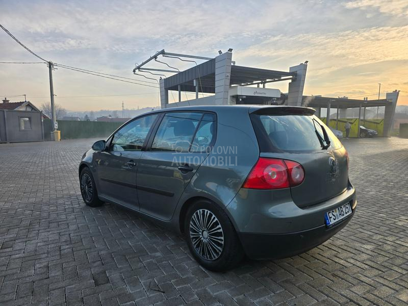 Volkswagen Golf 5 
