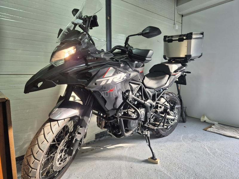 Benelli TRK 502X