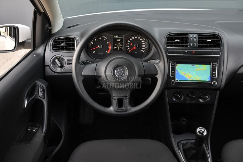 Volkswagen Polo 1.4 / NAV / CH