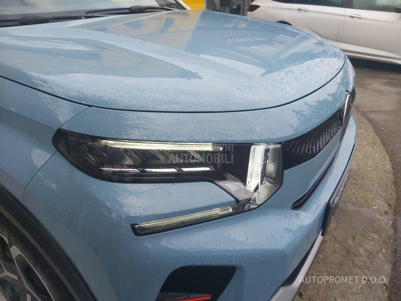 Citroen C3 PLUS 1.2 100