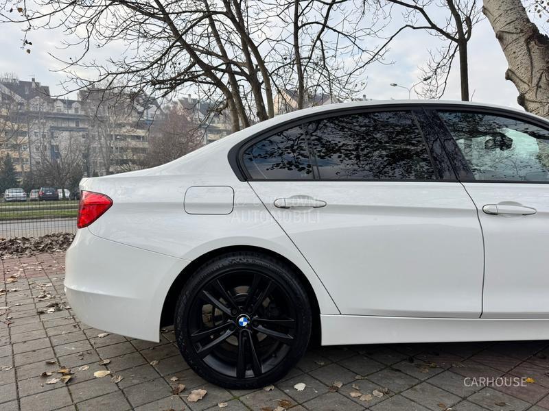 BMW 320 SPORT AUT LED NAV