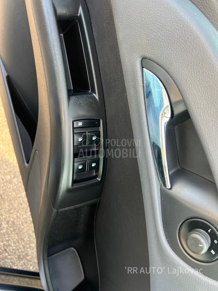 Opel Meriva 1.7CDTI N A V I