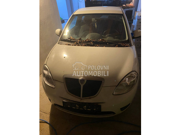 Lancia Ypsilon Lancija 1,4