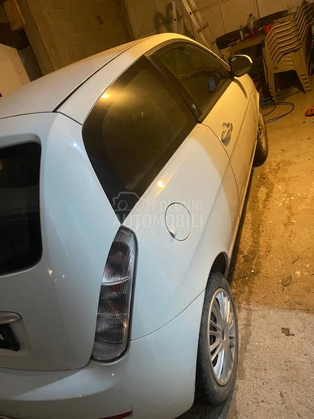 Lancia Ypsilon Lancija 1,4