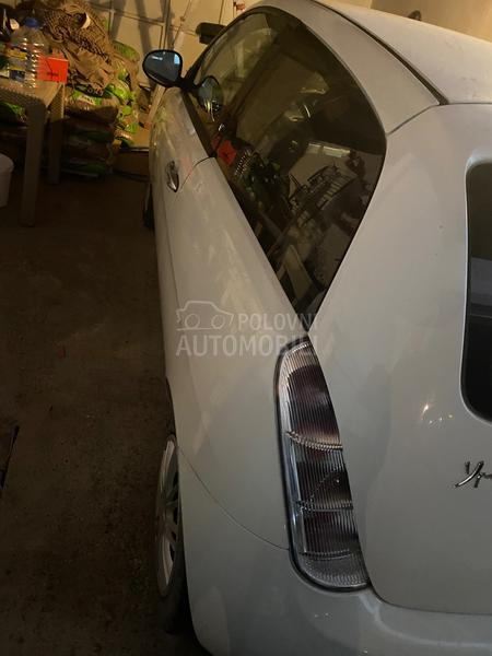 Lancia Ypsilon Lancija 1,4