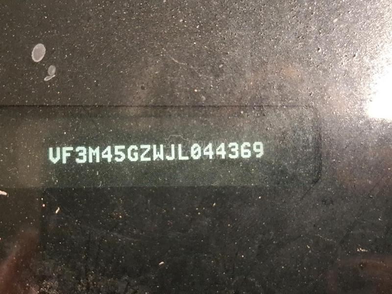 Peugeot 5008 1.6 THP ALLURE