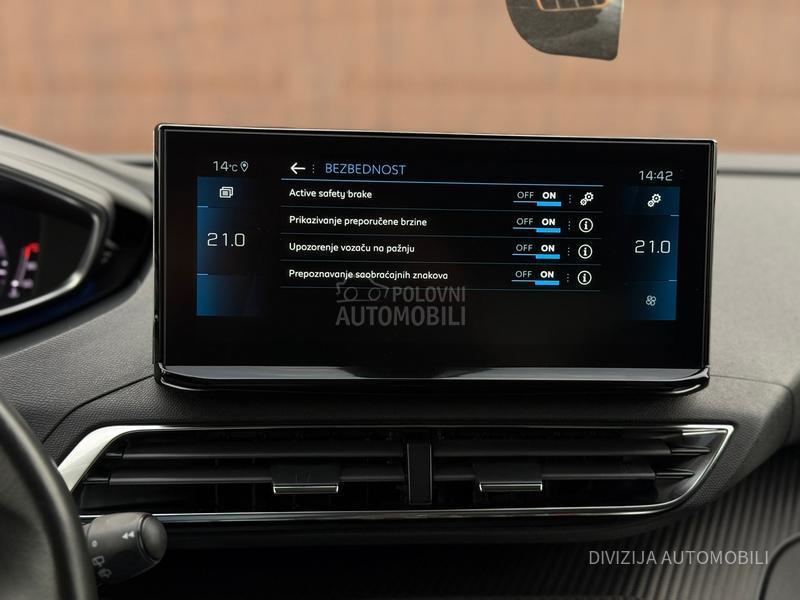 Peugeot 3008 Kamera/Auto/Led/Nav