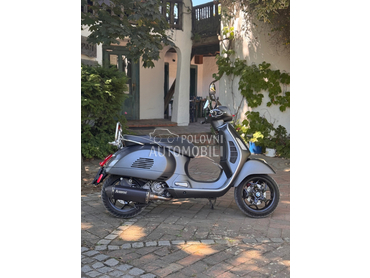 Vespa 300 GTS