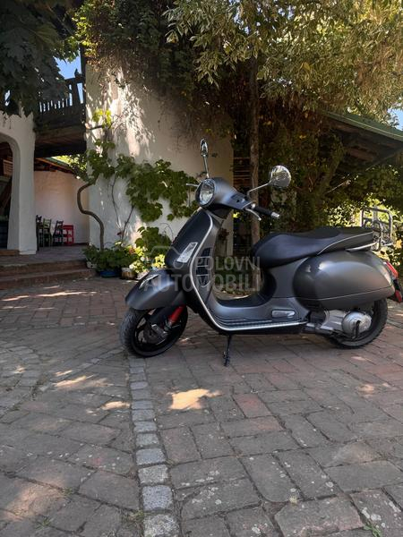 Vespa 300 GTS