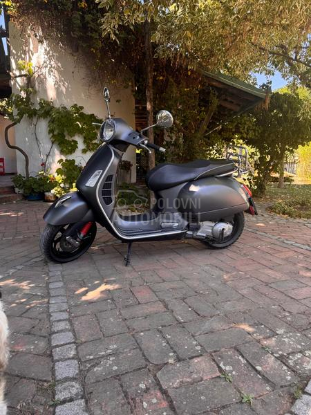 Vespa 300 GTS