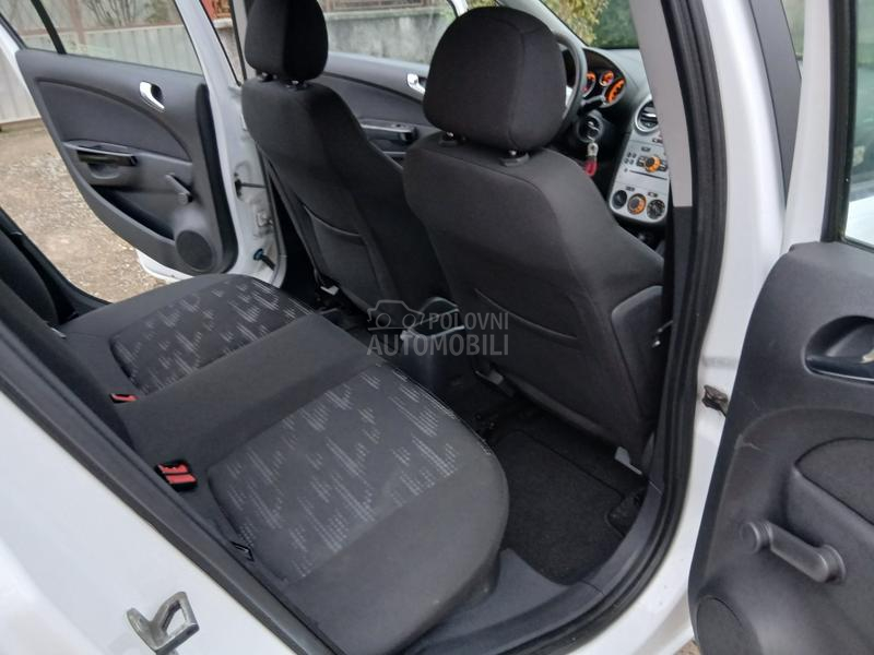 Opel Corsa D 1.4 B