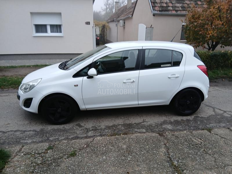 Opel Corsa D 1.4 B