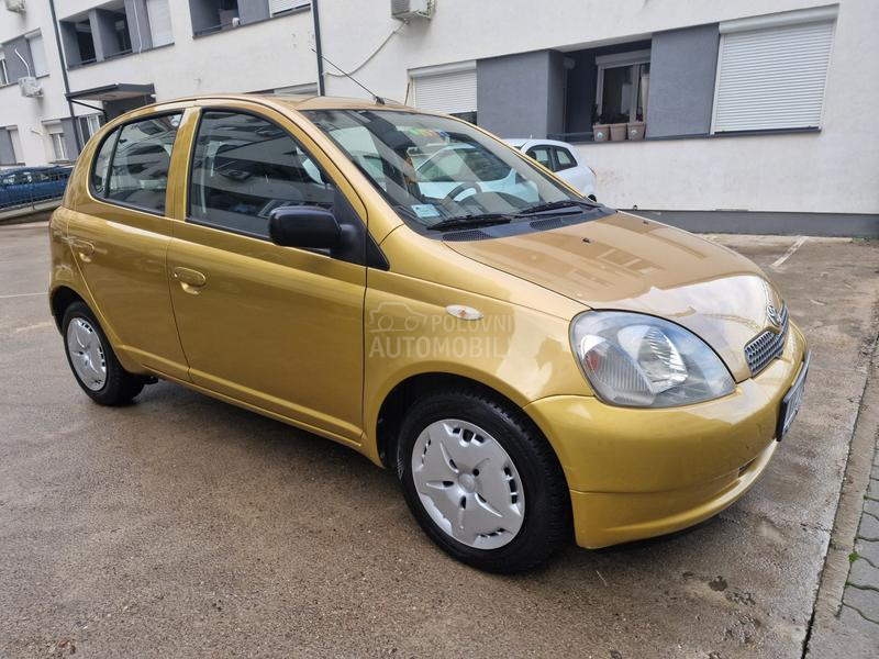 Toyota Yaris VREDI POGLEDATI