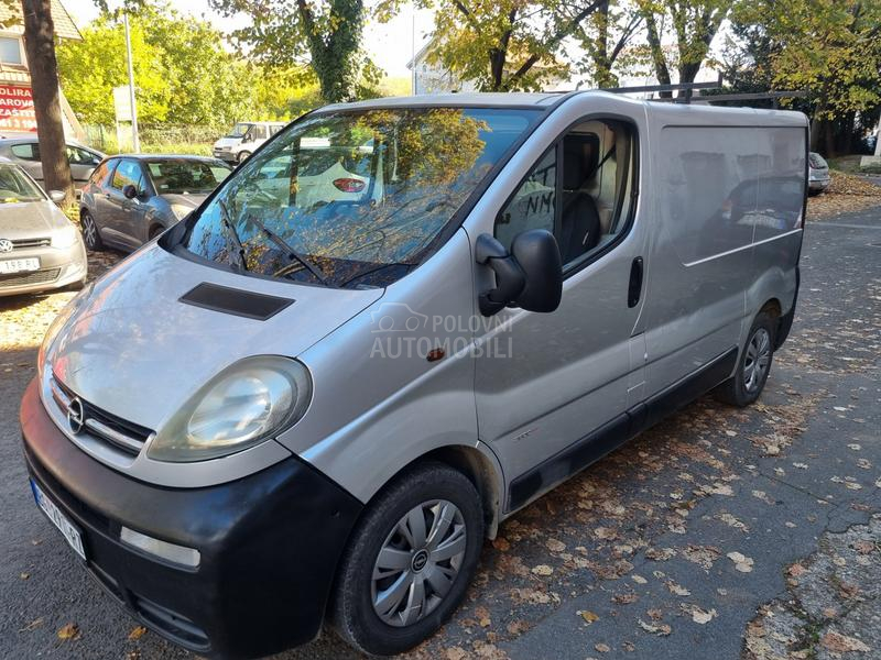 Opel Vivaro regg dobar