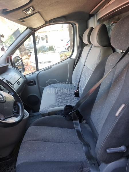 Opel Vivaro regg dobar