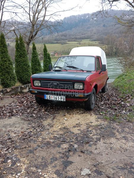 Zastava Poly 