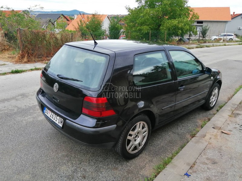 Volkswagen Golf 4 1,4 Dobar