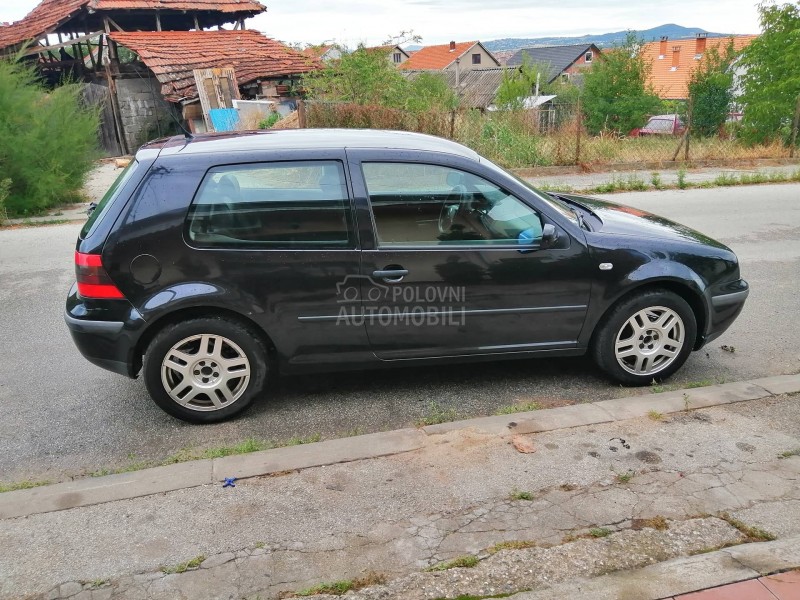 Volkswagen Golf 4 1,4 Dobar