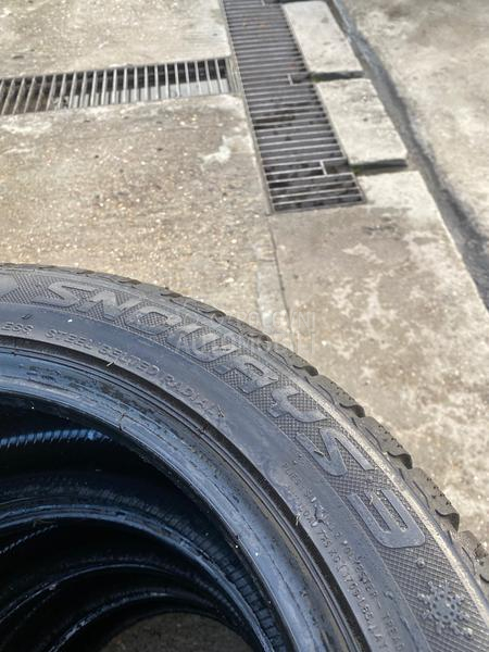 Lassa 245/45 R17 Zimska