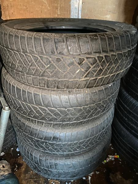 Dunlop 235/60 R18 Zimska