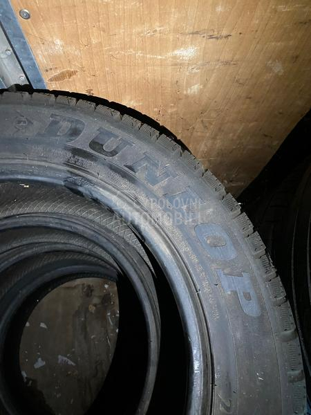 Dunlop 235/60 R18 Zimska