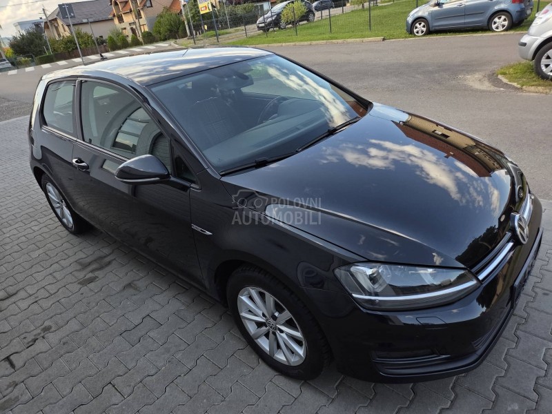 Volkswagen Golf 7 1. 2 tsi xenon led