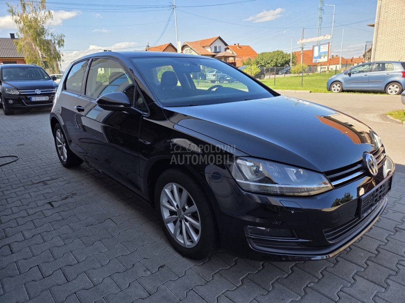 Volkswagen Golf 7 1. 2 tsi xenon led