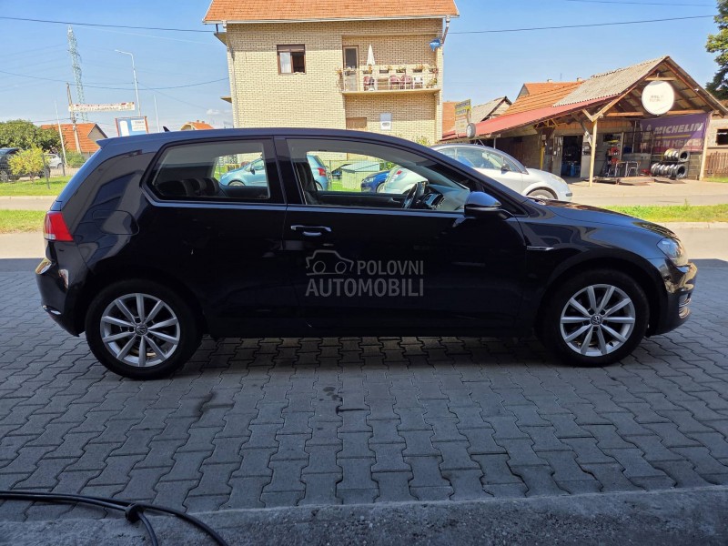 Volkswagen Golf 7 1. 2 tsi xenon led