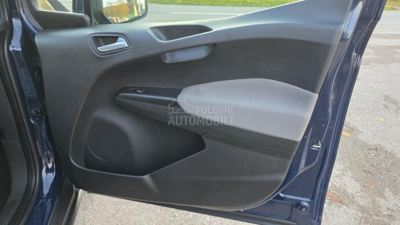 Ford Tourneo Courier 1.5 dci