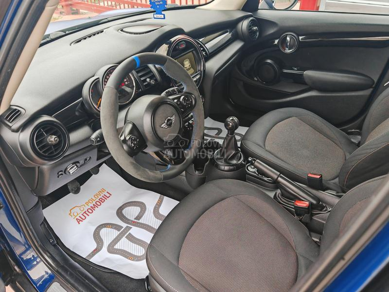 MINI Cooper U N I K A T