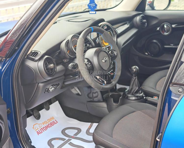 MINI Cooper U N I K A T