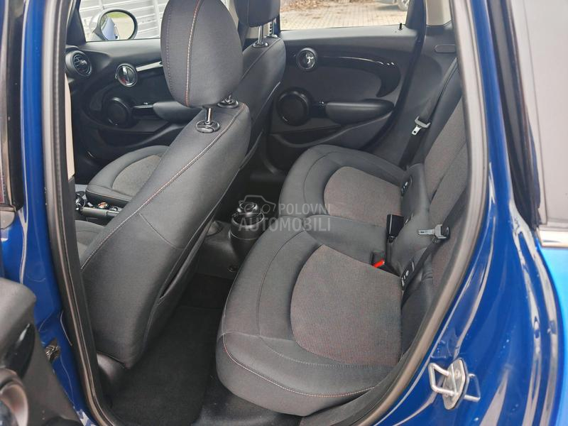 MINI Cooper U N I K A T