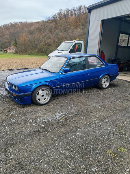 BMW 325 