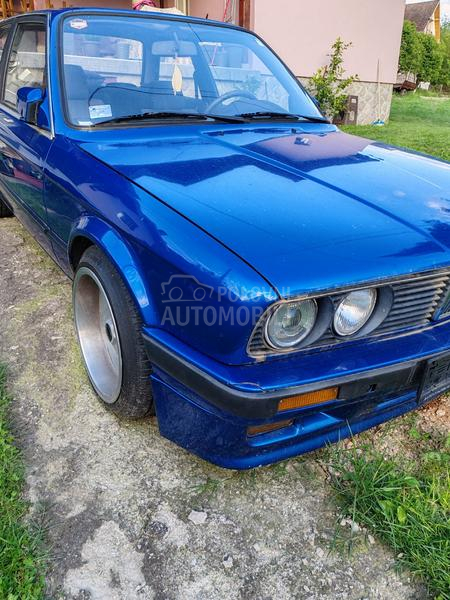 BMW 325 