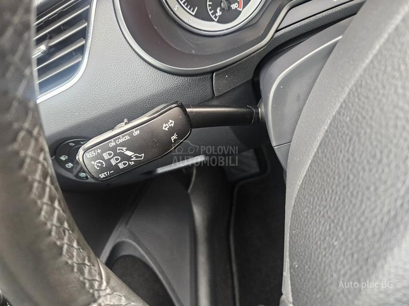 Škoda Octavia 1.6tdi NAV/LED/KAM