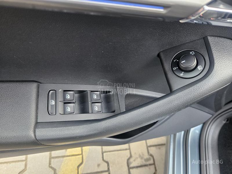 Škoda Octavia 1.6tdi NAV/LED/KAM