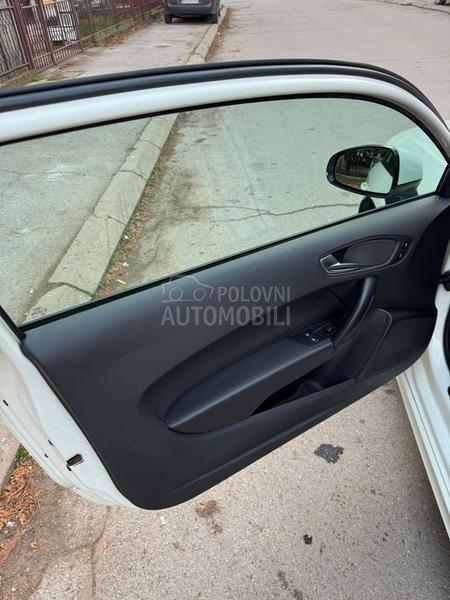 Audi A1 1.2 TFSI S-line