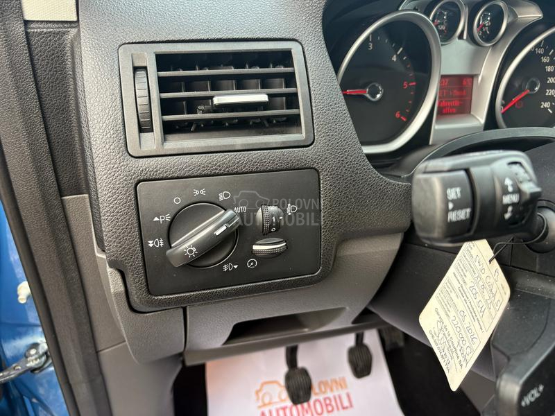 Ford Kuga 2.0 TDCi 4x4 Titan