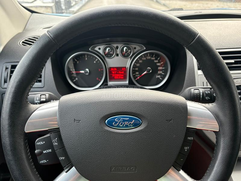Ford Kuga 2.0 TDCi 4x4 Titan