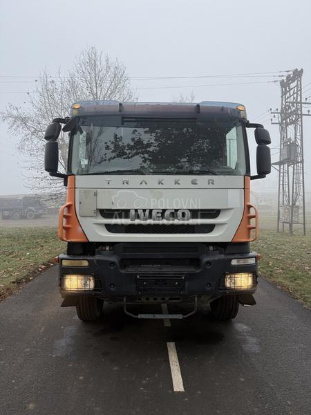 Iveco TRAKKER AD380T41