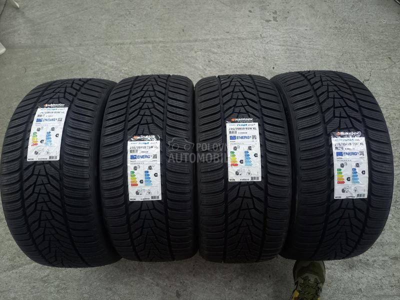 Hankook 235/35 R19 Zimska