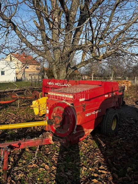 New Holland 370