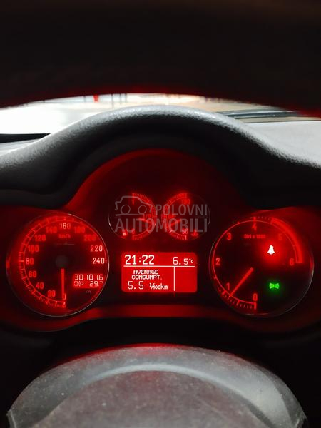 Alfa Romeo 147 jtdm 8v