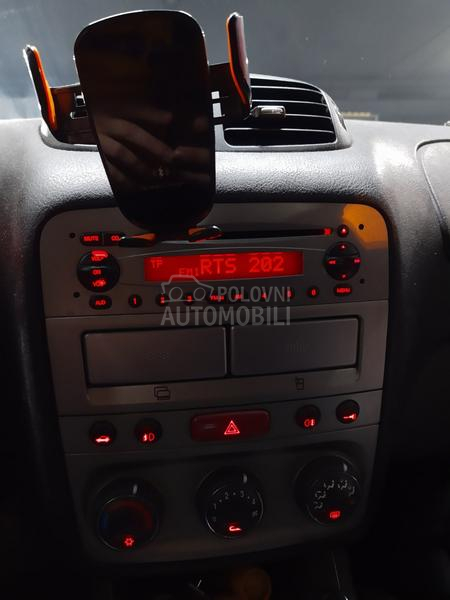 Alfa Romeo 147 jtdm 8v