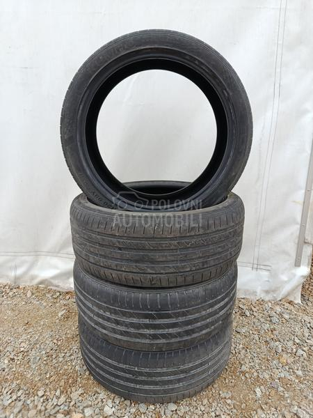Kumho 245/40 R20 Letnja